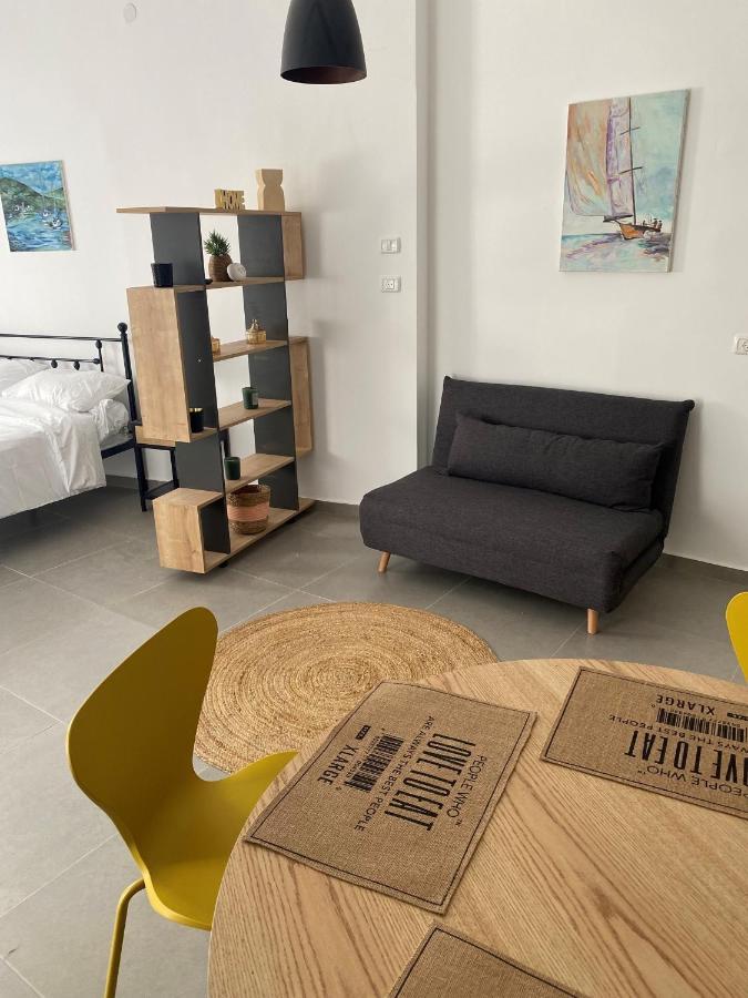 Luxury 2-Room Suite In The Center Of Downtown Haifa Exteriör bild