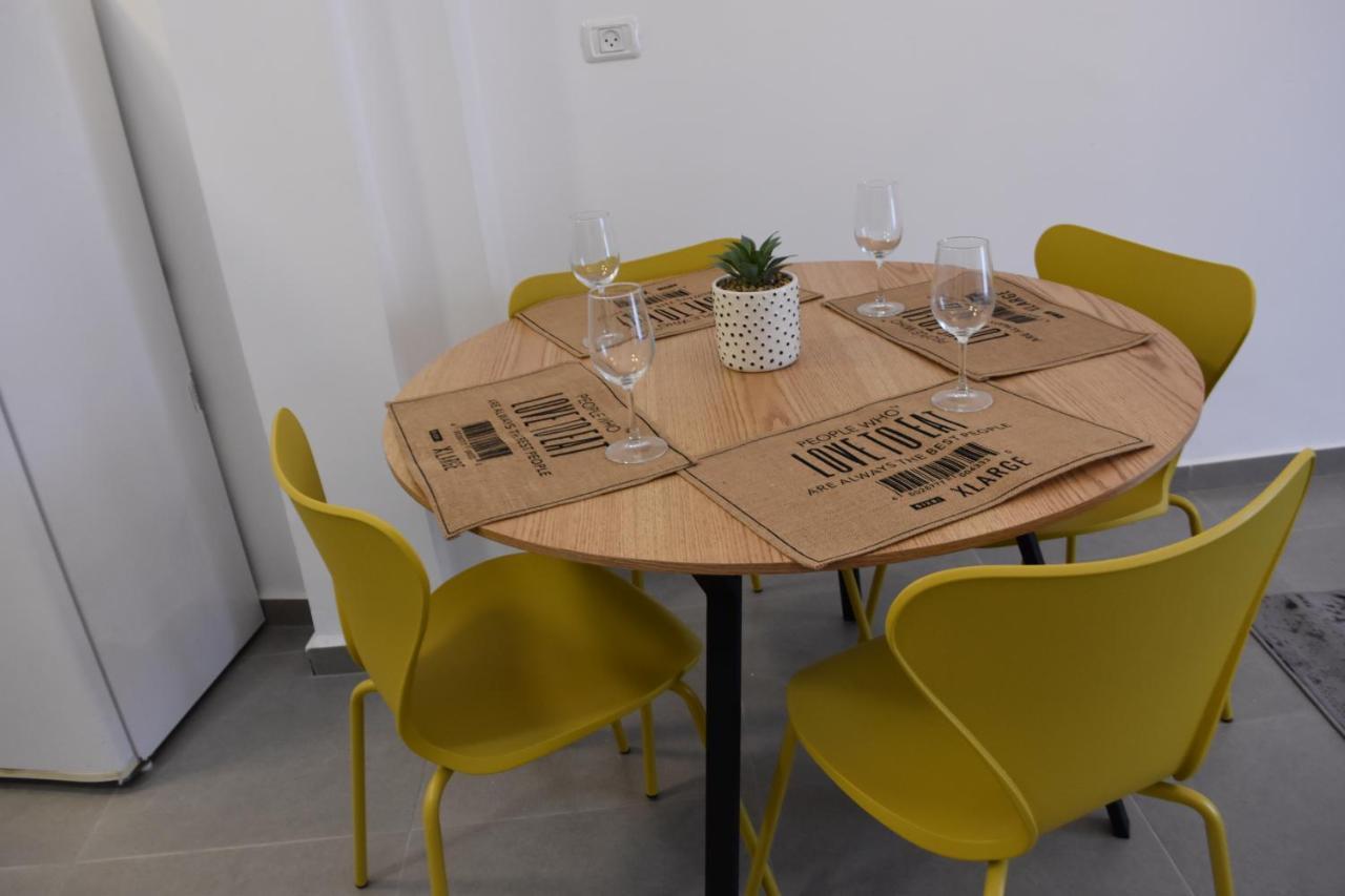 Luxury 2-Room Suite In The Center Of Downtown Haifa Exteriör bild