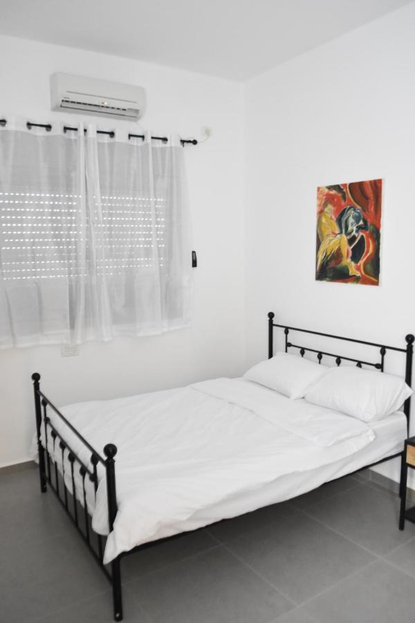 Luxury 2-Room Suite In The Center Of Downtown Haifa Exteriör bild