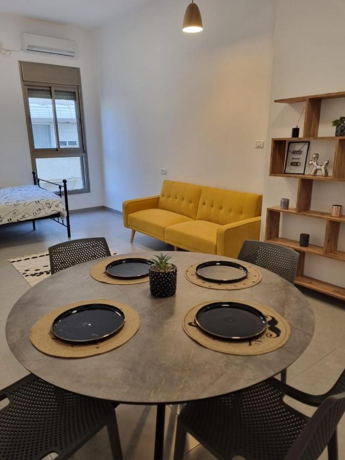 Luxury 2-Room Suite In The Center Of Downtown Haifa Exteriör bild